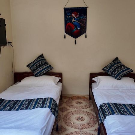 Lien Huong 145A Hotel Ha Giang Exteriör bild